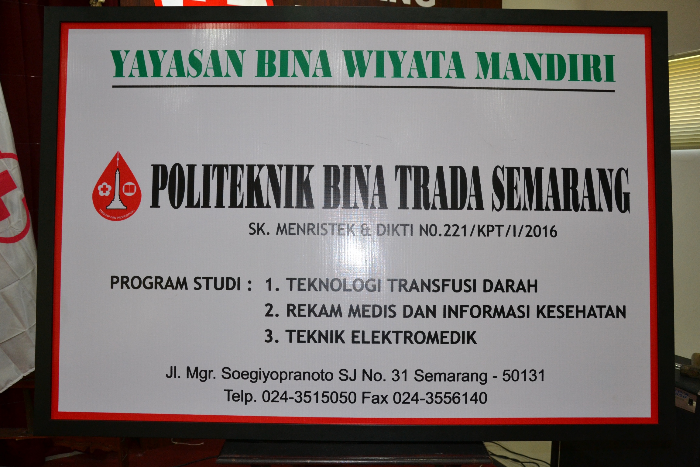 Politeknik Bina Trada Semarang